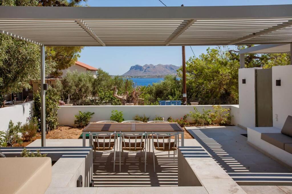 Chania Living Stories Villa With Piano Exterior foto