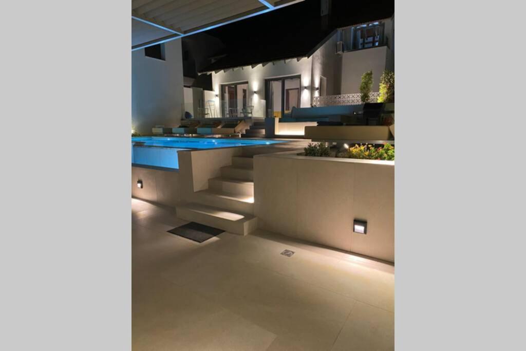 Chania Living Stories Villa With Piano Exterior foto